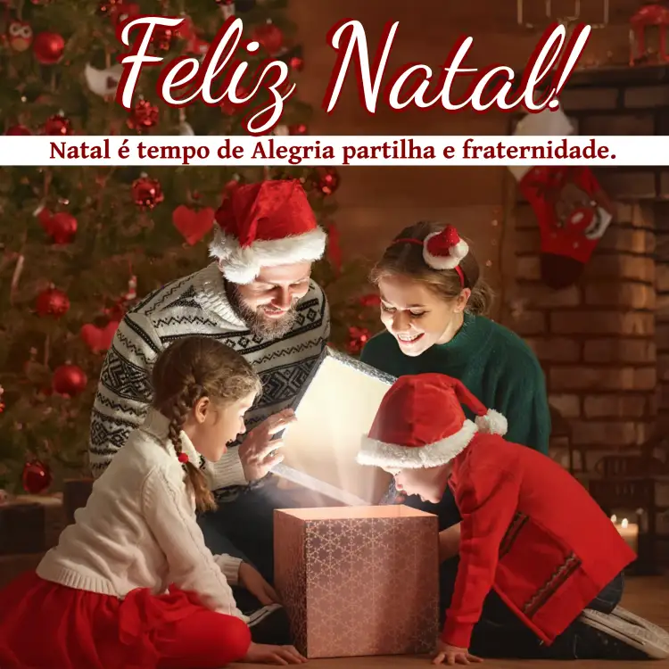 Convite Post De Feliz Natal – tema Datas Comemorativas vermelho vibrante, natalino, brilho dourado, elementos gráficos de Natal, moderno, alegre